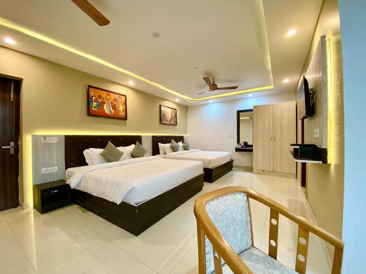 Hotel Kavita Palace Лансдаун Екстер'єр фото